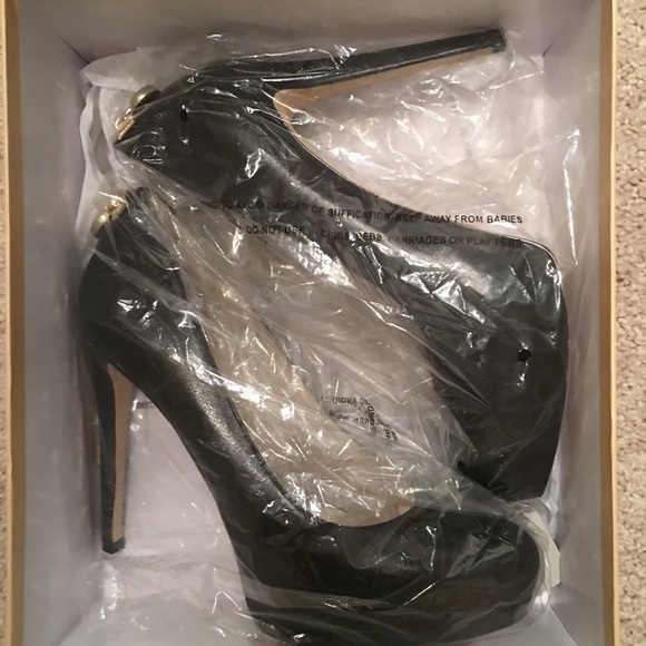 Michael Kors Leather Shoes
